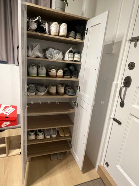 Shoe racks