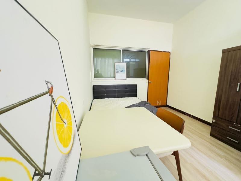 000 Jalan Jamal, Bedok / Upper East Coast, Room Rental, 200 sqft, Bungalow House For Rent, by Quincy Sung, 25535643 - PropertyGuru.com.sg