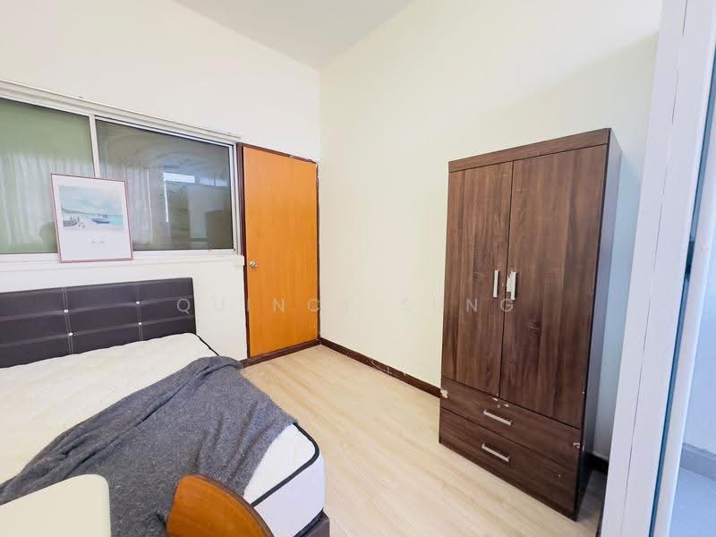 000 Jalan Jamal, Bedok / Upper East Coast, Room Rental, 200 sqft, Bungalow House For Rent, by Quincy Sung, 25535643 - PropertyGuru.com.sg