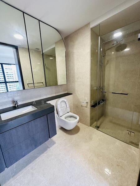 Avenue South Residence Condominium For Sale at S$ 1,650,000 | PropertyGuru Singapore - Bathroom
