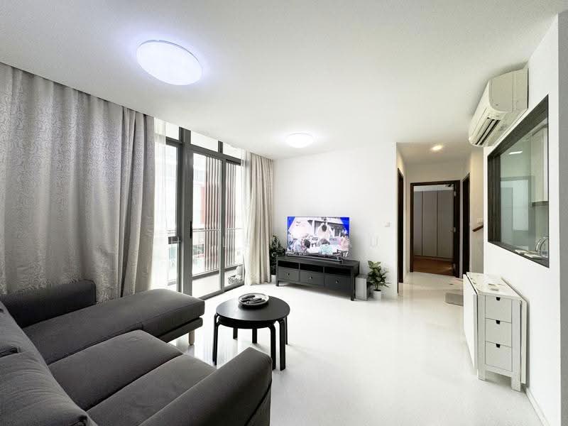 The Bently Residences@Kovan, 28 Kovan Road, Hougang / Punggol / Sengkang, 3 Bedrooms, 1,700 sqft, Apartment For Sale, by Helen Yau, 25536584 - Living Room - PropertyGuru.com.sg