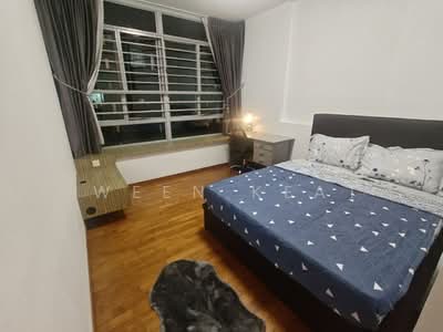 For Rent - The Lakeshore