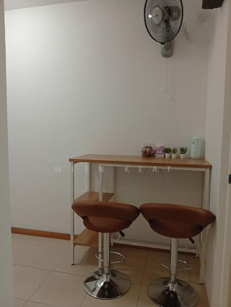 The Lakeshore, 29 Jurong West Street 41, Room Rental, 1,300 sqft, Condominium For Rent, by Ween Keat, 25536710 - PropertyGuru.com.sg