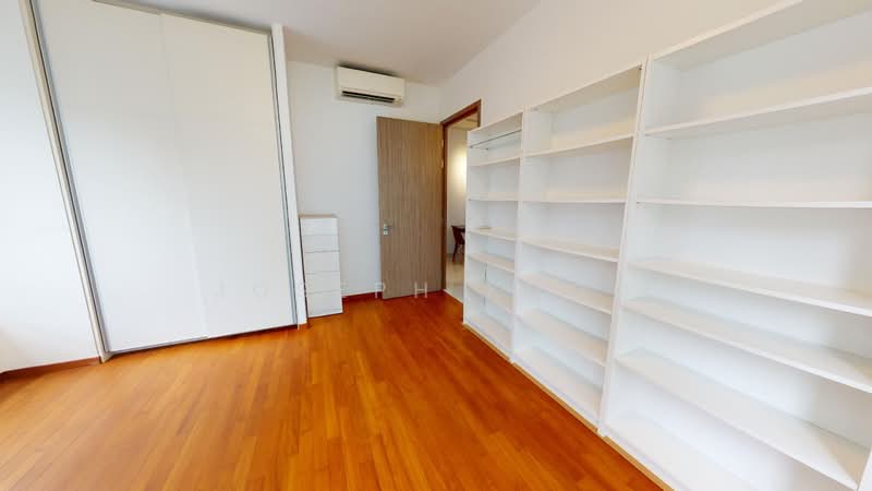 V on Shenton, 5A Shenton Way, 2 Bedrooms, 1,153 sqft, Condominium For Rent, by Joseph Khoo, 25536910 - 2nd Bedroom - PropertyGuru.com.sg