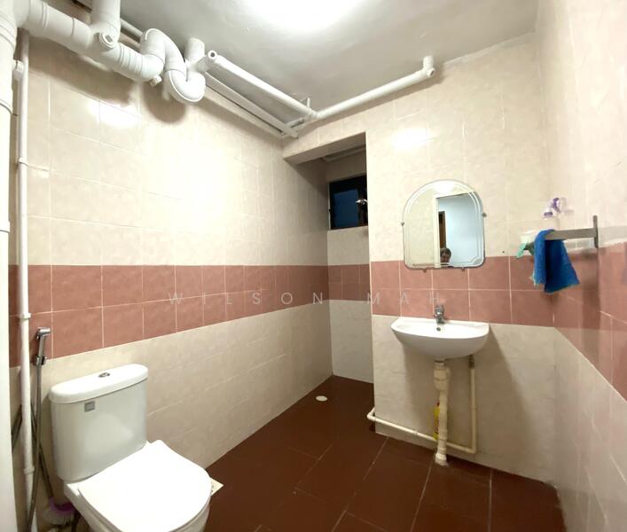 513 Woodlands Drive 14, 513 Woodlands Drive 14, Room Rental, 200 sqft, HDB Flat For Rent, by Wilson Mah, 25537320 - Bathroom - PropertyGuru.com.sg