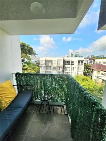 Wilkie 80, 80 Wilkie Road, 2 Bedrooms, 560 sqft, Condominium For Rent, by Ethan Tan, 25537445 - Balcony - PropertyGuru.com.sg