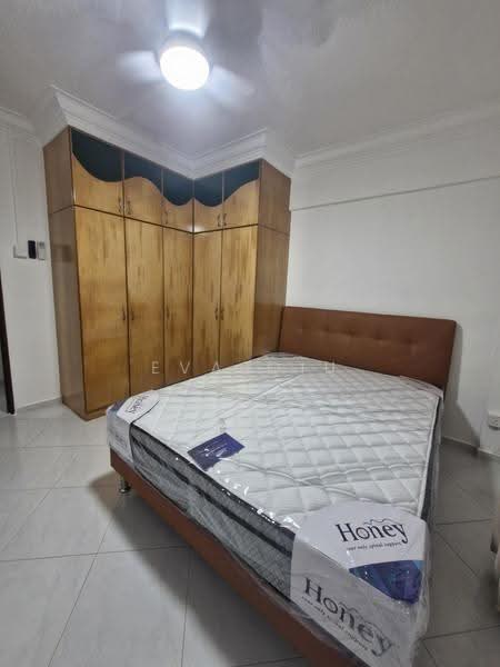 376 Clementi Avenue 4, 376 Clementi Avenue 4, Buona Vista / West Coast / Clementi New Town, Room Rental, 150 sqft, HDB Flat For Rent, by Eva Qiu, 25537458 - Bedroom - PropertyGuru.com.sg