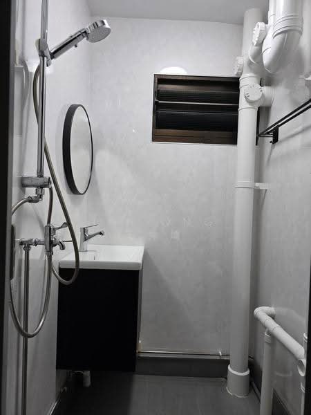 53 Sims Place, 53 Sims Place, Eunos / Geylang / Paya Lebar, Room Rental, 250 sqft, HDB Flat For Rent, by Jen Ong 王秀嬌, 25537487 - Bathroom - PropertyGuru.com.sg
