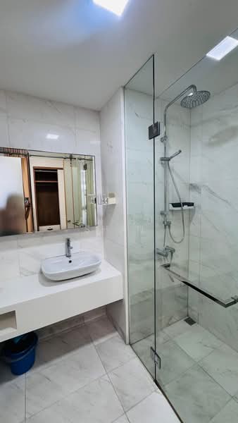 Fulcrum, 33 Fort Road, 1 Bedroom, 474 sqft, Condominium For Rent, by Tan Hui Shan, 25537494 - Bathroom - PropertyGuru.com.sg