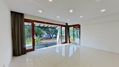 For Sale - Bungalow House On Wareham Road