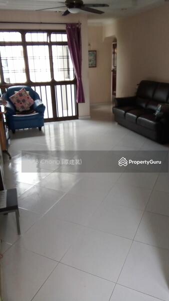 For Rent - 296A Compassvale Crescent