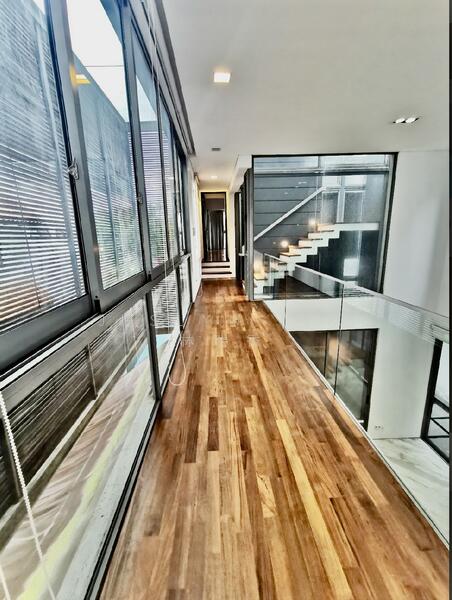 武吉知马花拉路沿线的现代重建平房 Modern Rebuilt Bungalow along Farrer Road, Bukit Timah, Tan Kim Cheng Road/Bukit Timah, 5 Bedrooms, 7,100 sqft, Bungalow House For Rent, by Jeslyn Lim 林瑞香, 25538552 - PropertyGuru.com.sg