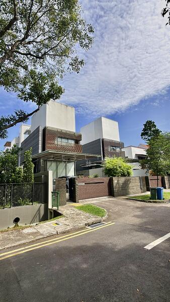 武吉知马花拉路沿线的现代重建平房 Modern Rebuilt Bungalow along Farrer Road, Bukit Timah, Tan Kim Cheng Road/Bukit Timah, 5 Bedrooms, 7,100 sqft, Bungalow House For Rent, by Jeslyn Lim 林瑞香, 25538552 - PropertyGuru.com.sg