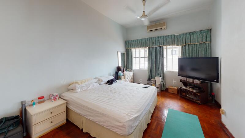 For Sale - Jalan Pari Burong