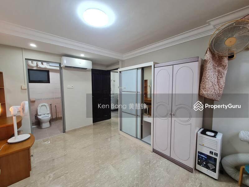 For Rent - 359B Admiralty Drive