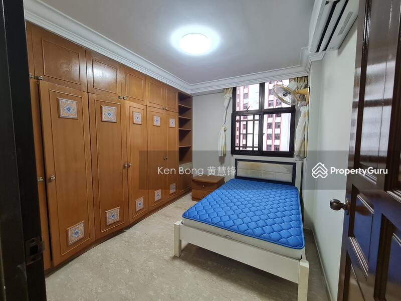 For Rent - 359B Admiralty Drive