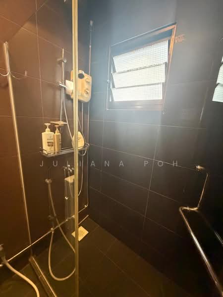 189A Rivervale Drive, 189A Rivervale Drive, Room Rental, 200 sqft, HDB Flat For Rent, by Juliana Poh, 25538934 - Bathroom - PropertyGuru.com.sg