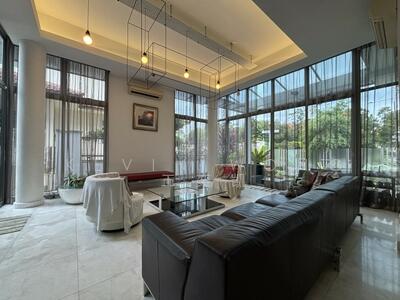 For Sale - Sennett Avenue