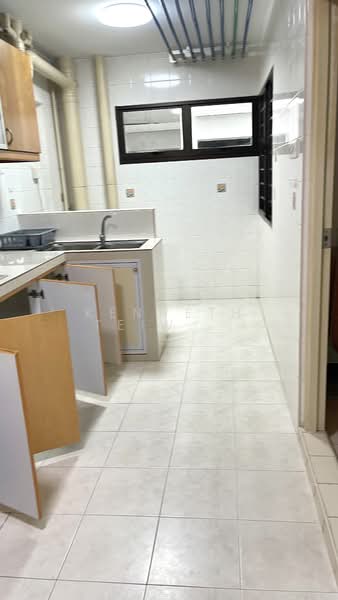 324B Sengkang East Way, 324B Sengkang East Way, 3 Bedrooms, 1,184 sqft, HDB Flat For Sale, by Kenneth Teiw Choon Lin, 25539059 - Kitchen - PropertyGuru.com.sg