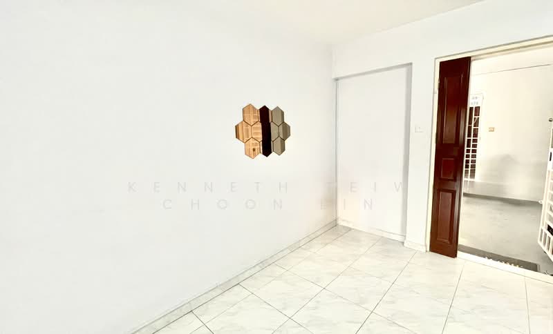 324B Sengkang East Way, 324B Sengkang East Way, 3 Bedrooms, 1,184 sqft, HDB Flat For Sale, by Kenneth Teiw Choon Lin, 25539059 - Interior - PropertyGuru.com.sg