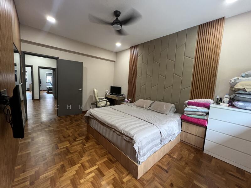 "Sunbird Avenue. Rare 99 Leasehold Semi-D. Well Renovated.", Sunbird Avenue, 4 Bedrooms, 2,880 sqft, Semi-Detached House For Sale, by Christine Lim, 25539136 - Bedroom - PropertyGuru.com.sg