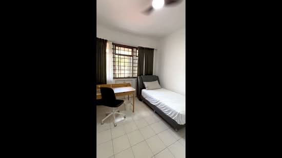 Springwood, Springwood Walk, Room Rental, 200 sqft, Terraced House For Rent, by Loke Xian Xun, 25540100 - PropertyGuru.com.sg