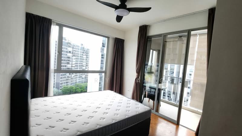 FLO Residence, Punggol Field Walk, 2 Bedrooms, 861 sqft, Condominium For Rent, by Mary Pang, 25540263 - Bedroom - PropertyGuru.com.sg