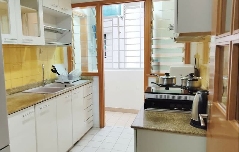 Queens, 10 Stirling Road, Room Rental, 155 sqft, Condominium For Rent, by Jeron Lee, 25540498 - Kitchen - PropertyGuru.com.sg