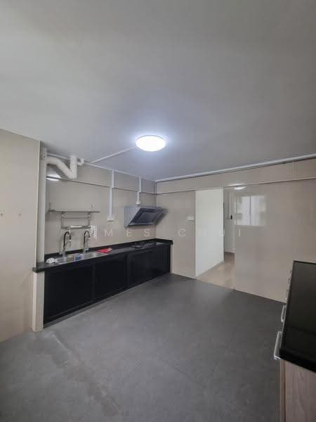 117 Simei Street 1, 117 Simei Street 1, Pasir Ris / Tampines, 2 Bedrooms, 1,324 sqft, HDB Flat For Rent, by James Chui, 25540723 - Kitchen - PropertyGuru.com.sg