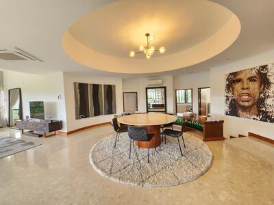 For Sale - The Draycott