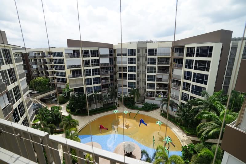 Palm Isles, 34 Flora Drive, 3 Bedrooms, 990 sqft, Condominium For Sale, by Quek Yee Yong, 25541823 - PropertyGuru.com.sg