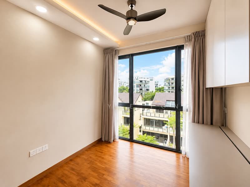 Palm Isles, 34 Flora Drive, 3 Bedrooms, 990 sqft, Condominium For Sale, by Quek Yee Yong, 25541823 - PropertyGuru.com.sg