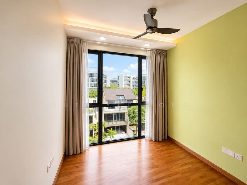 Palm Isles, 34 Flora Drive, 3 Bedrooms, 990 sqft, Condominium For Sale, by Quek Yee Yong, 25541823 - PropertyGuru.com.sg