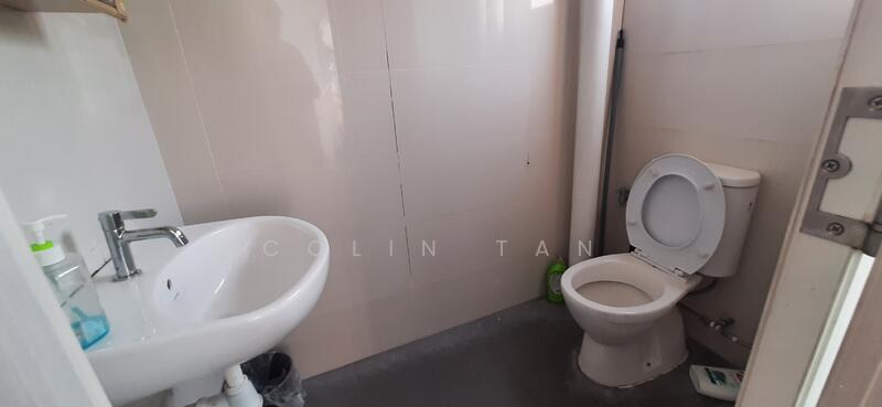 Pioneer Junction, 3 Soon Lee Street, 1,604 sqft, Factory / Workshop (B2) For Sale, by Colin Tan, 25541852 - Pioneer Junction (Interior of Unit) - CommercialGuru.com.sg