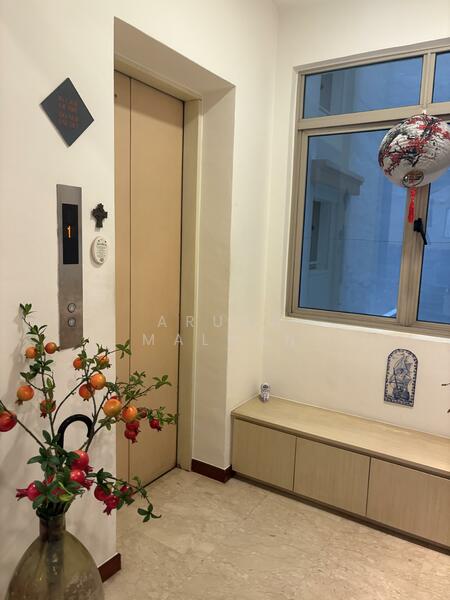 Private lift lobby