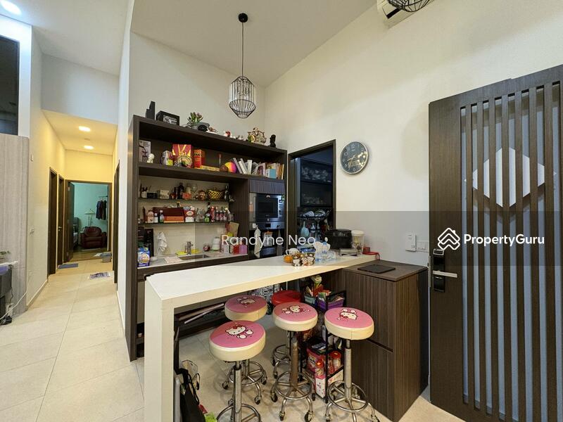 Dry Kitchen