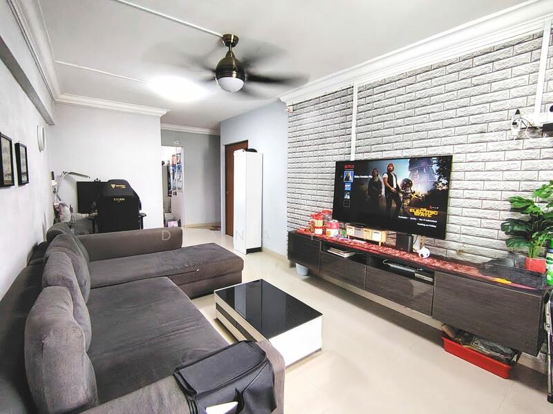 164 Woodlands Street 13, 164 Woodlands Street 13, 3 Bedrooms, 958 sqft, HDB Flat For Sale, by Diana Yow, 25542451 - PropertyGuru.com.sg
