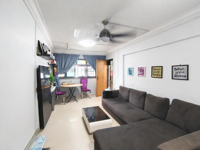 164 Woodlands Street 13, 164 Woodlands Street 13, Admiralty / Woodlands, 3 Bedrooms, 958 sqft, HDB Flat For Sale, by Diana Yow, 25542451 - Living Room - PropertyGuru.com.sg