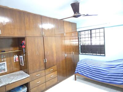 For Sale - 223 Serangoon Avenue 4