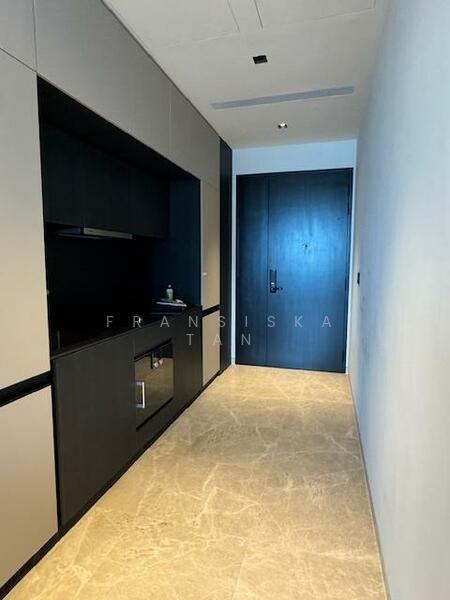 3 Cuscaden, 3 Cuscaden Walk, 1 Bedroom, 463 sqft, Condominium For Rent, by Fransiska Tan, 25543053 - Corridor - PropertyGuru.com.sg