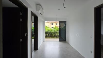 For Rent - The Watergardens at Canberra