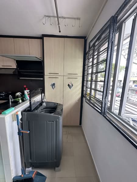 83 Marine Parade Central, 83 Marine Parade Central, 3 Bedrooms, 742 sqft, HDB Flat For Rent, by Cindy Leow, 25543260 - Kitchen - PropertyGuru.com.sg