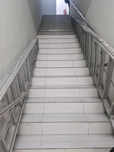 399293, Geylang lorong 4, Eunos / Geylang / Paya Lebar, Room Rental, 160 sqft, Conservation House For Rent, by Eva Qiu, 25543566 - Stairs - PropertyGuru.com.sg