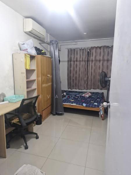 399293, Geylang lorong 4, Eunos / Geylang / Paya Lebar, Room Rental, 160 sqft, Conservation House For Rent, by Eva Qiu, 25543566 - Bedroom - PropertyGuru.com.sg