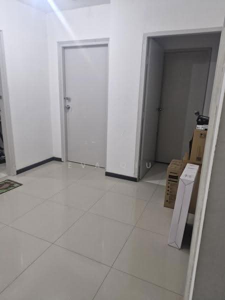 399293, Geylang lorong 4, Eunos / Geylang / Paya Lebar, Room Rental, 160 sqft, Conservation House For Rent, by Eva Qiu, 25543566 - Corridor - PropertyGuru.com.sg