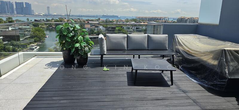 Roof Terr - waterway, sea and city views
