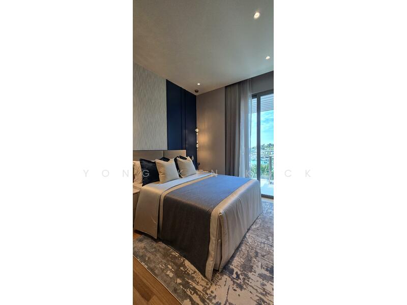 Bedroom 2 - Marina and golf course views