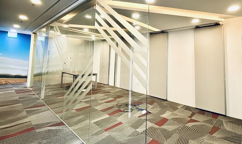 Column Free Fitted Officesss with Pano View Near Novena MRT, , 5,543 sqft, Office For Rent, by Eric Chan 陳鴻運, 25544266 - Corridor - CommercialGuru.com.sg