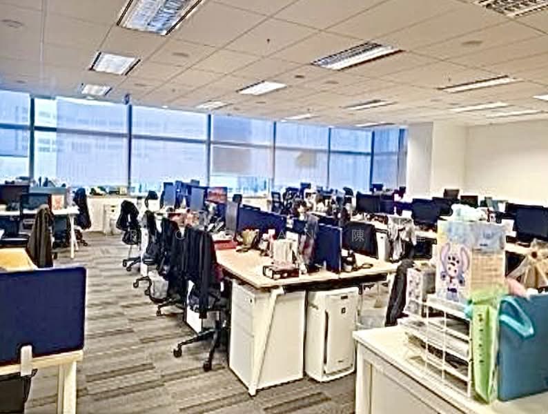 Column Free Fitted Officesss with Pano View Near Novena MRT, , 5,543 sqft, Office For Rent, by Eric Chan 陳鴻運, 25544266 - Interior - CommercialGuru.com.sg