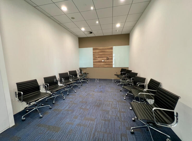 RAFFLES PLACE MRT - Office for Lease with Sea View and Abundant Daylight, Raffles Place / Telok Ayer MRT, 3,392 sqft, Office For Rent, by Kelvin Teo, 25544332 - CommercialGuru.com.sg